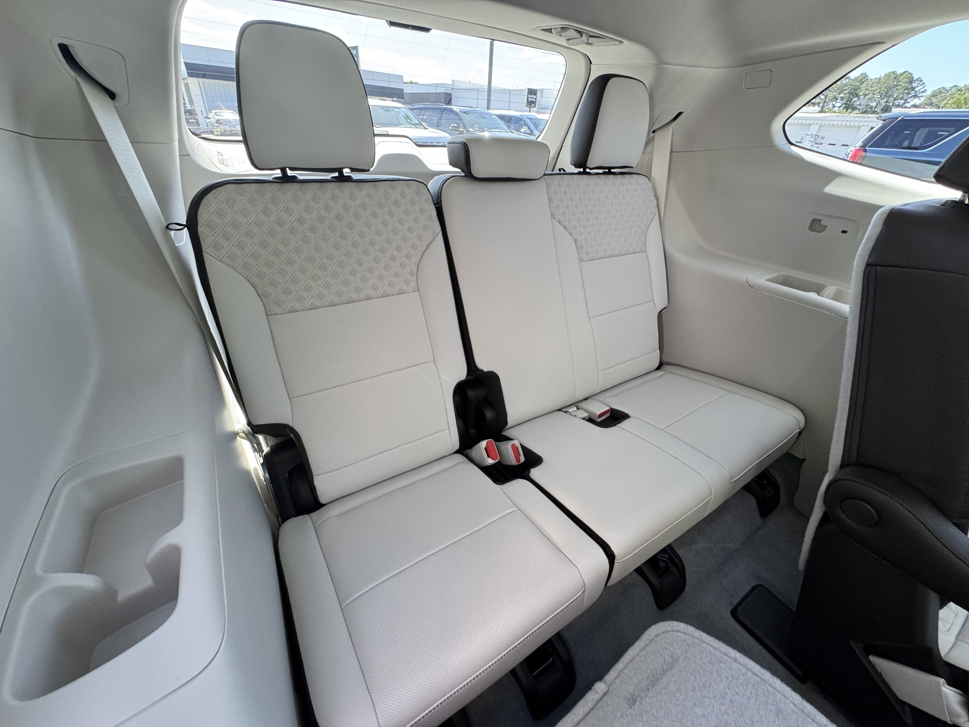 New 2026 GMC Acadia Denali w/ Super Cruise Package image 19