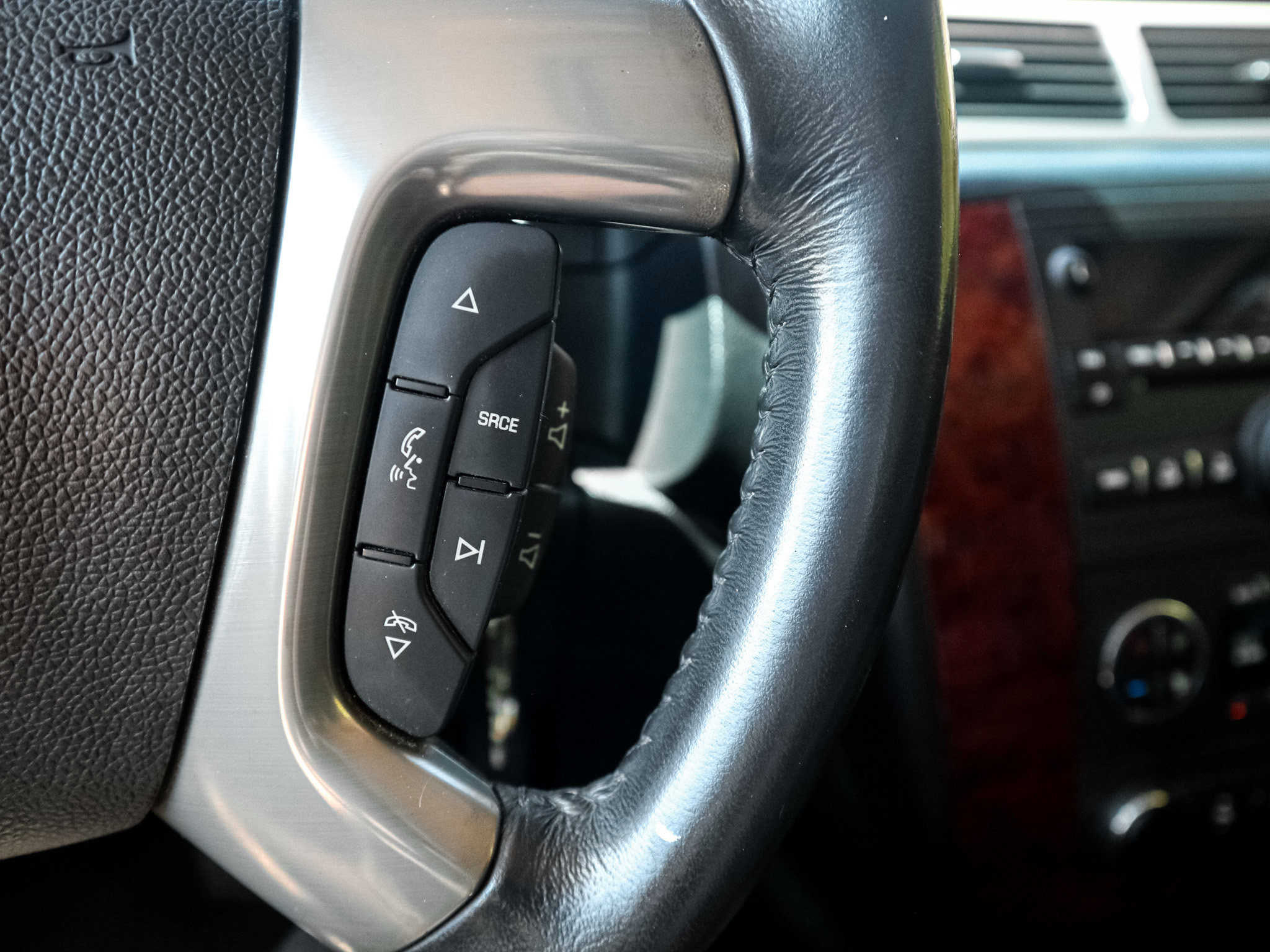 Used 2011 Chevrolet Avalanche LT w/ Regional Value Package image 20