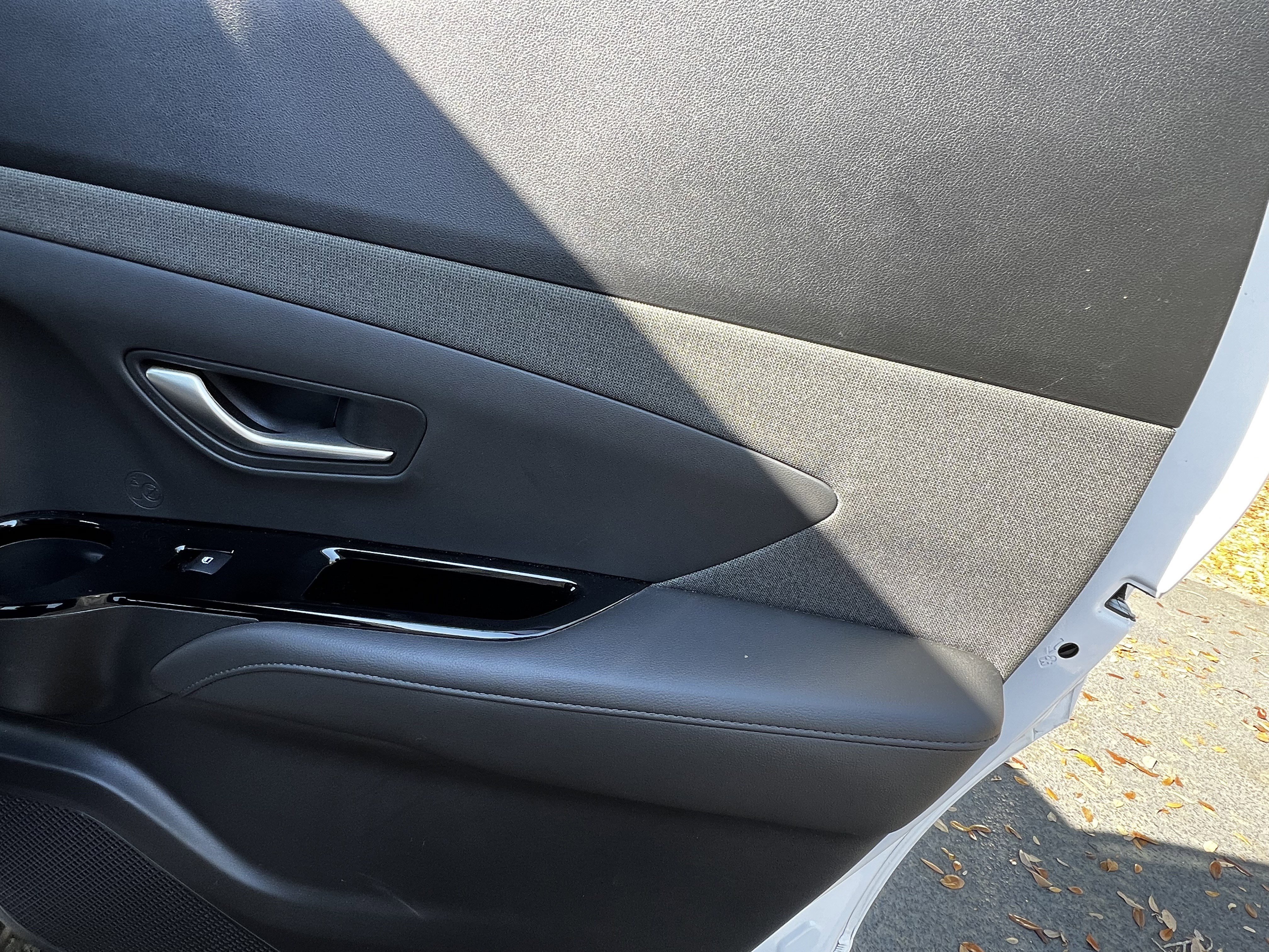 Used 2023 Hyundai Santa Cruz Limited image 38