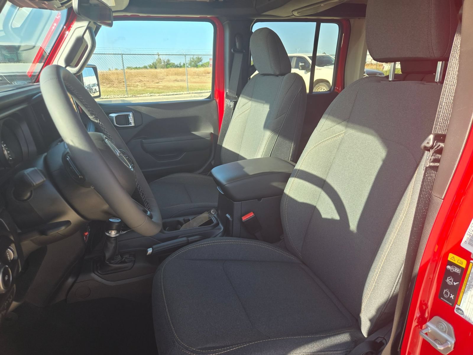 Used 2025 Jeep Wrangler Unlimited Sport AWD/4WD image 10