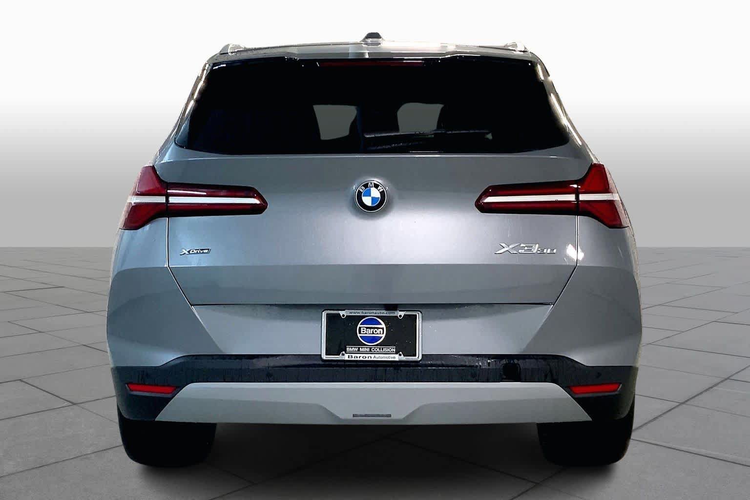 Used 2026 BMW X3 xDrive30i w/ Premium Package AWD/4WD image 4