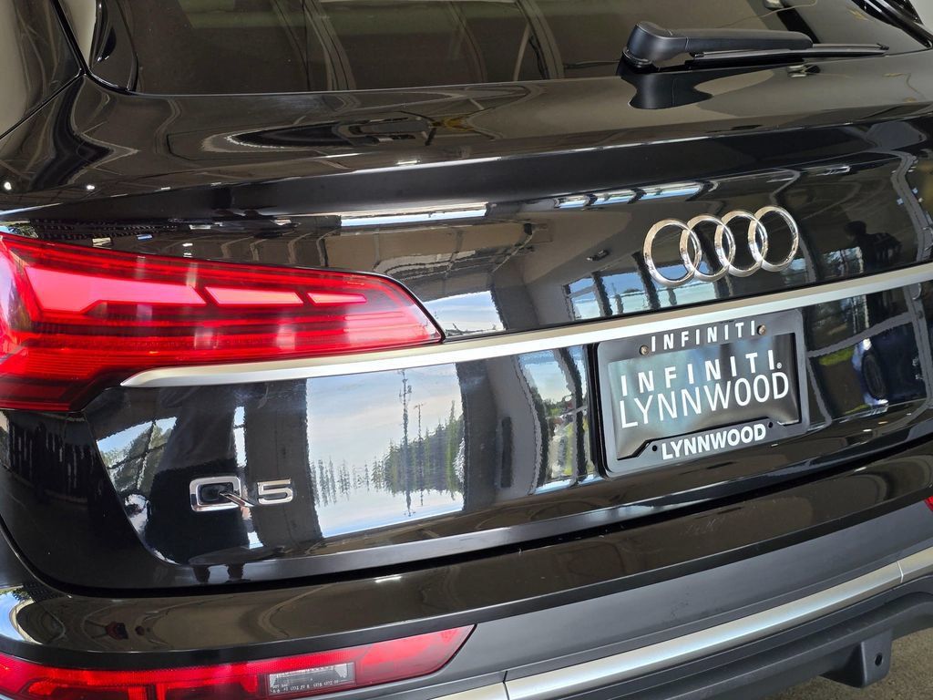 Used 2021 Audi Q5 Prestige w/ Prestige Package AWD/4WD image 27