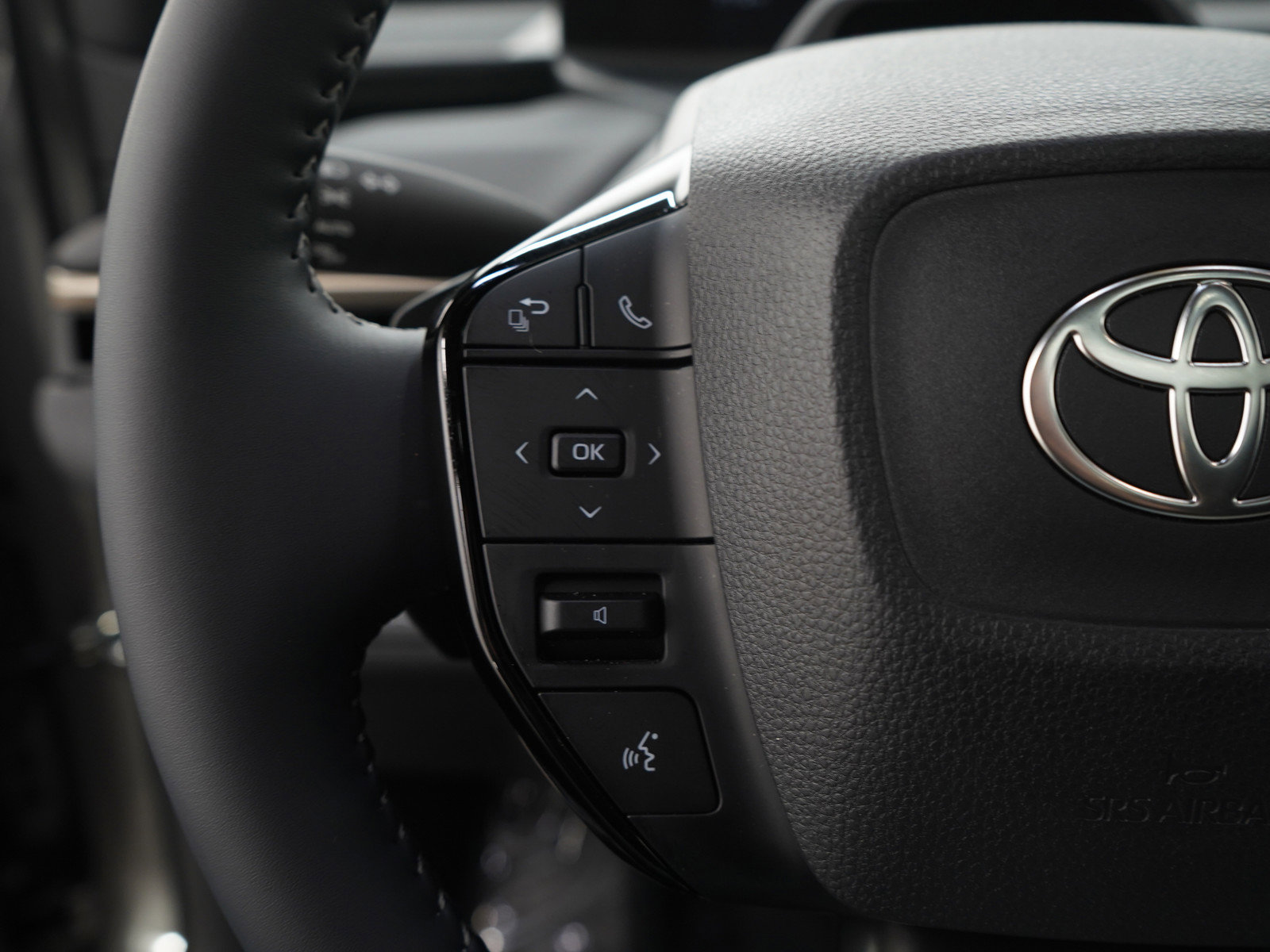 Certified 2026 Toyota bZ AWD/4WD image 27