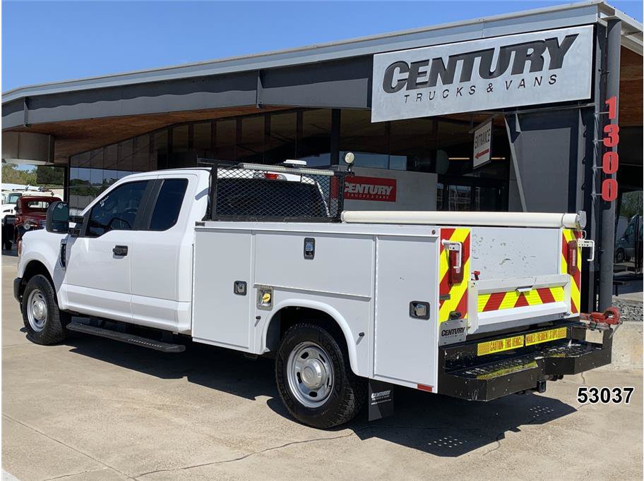 Used 2021 Ford F250 XL w/ Power Equipment Group RWD image 6