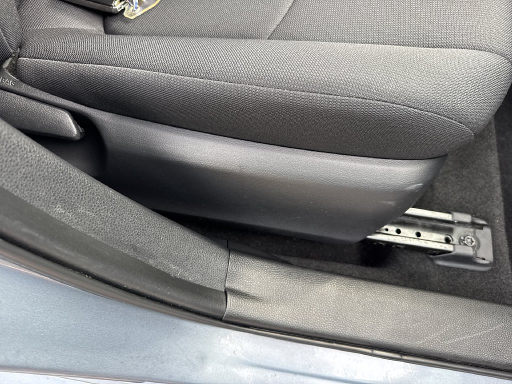 Used 2020 Toyota Corolla LE FWD image 44