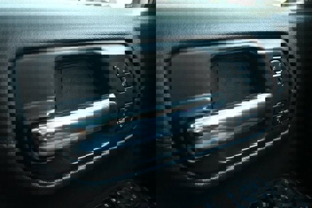 Used 2022 Chevrolet Silverado 1500 High Country w/ Technology Package image 42