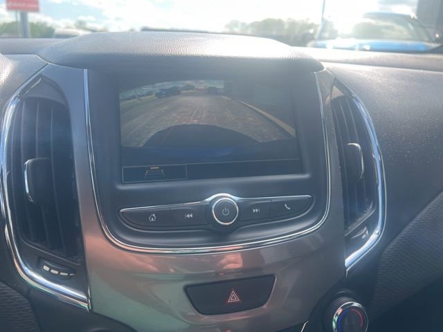 Used 2019 Chevrolet Cruze LT w/ RS Package image 9