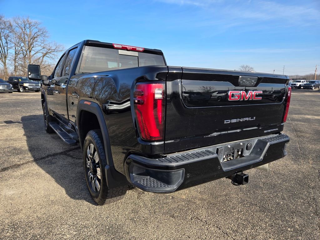 Used 2025 GMC Sierra 2500 Denali image 6