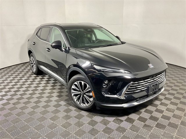 Used 2024 Buick Envision Preferred image 3