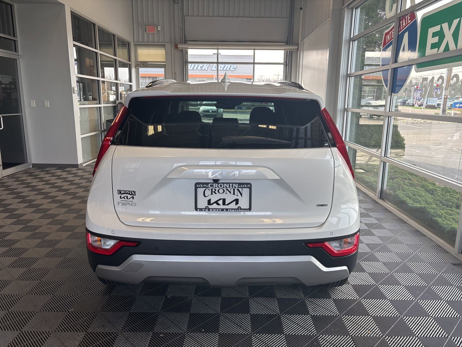 New 2025 Kia Niro EX image 5