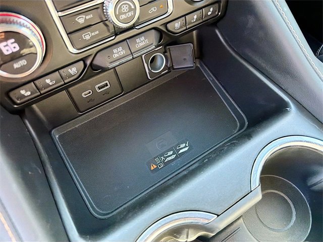 Used 2022 GMC Yukon XL AT4 image 31