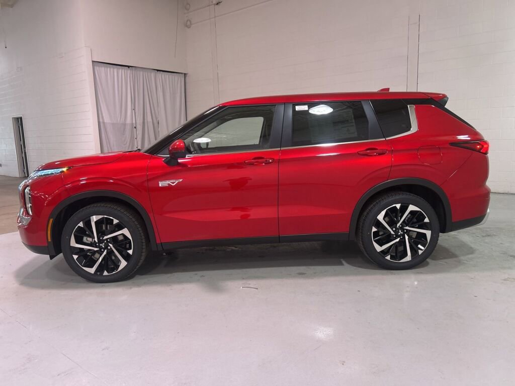 New 2025 Mitsubishi Outlander SE image 4