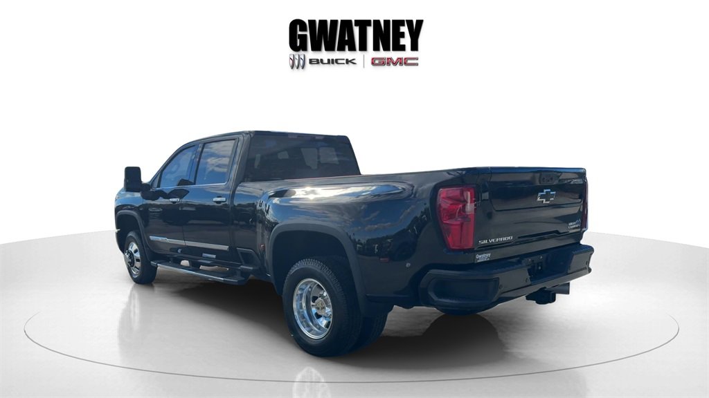 Used 2024 Chevrolet Silverado 3500 High Country w/ High Country Premium Package image 5