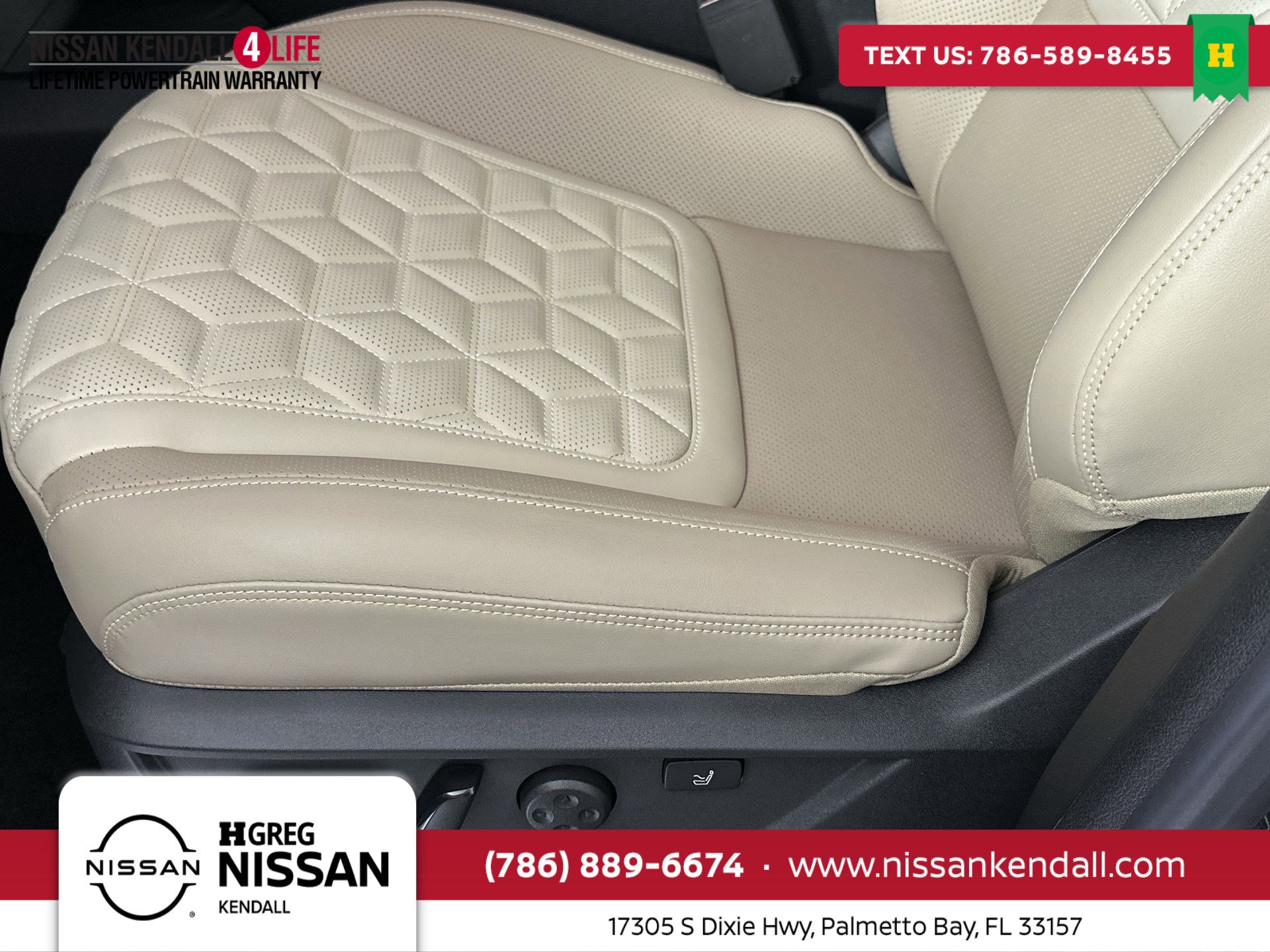 New 2025 Nissan Armada Platinum Reserve image 16