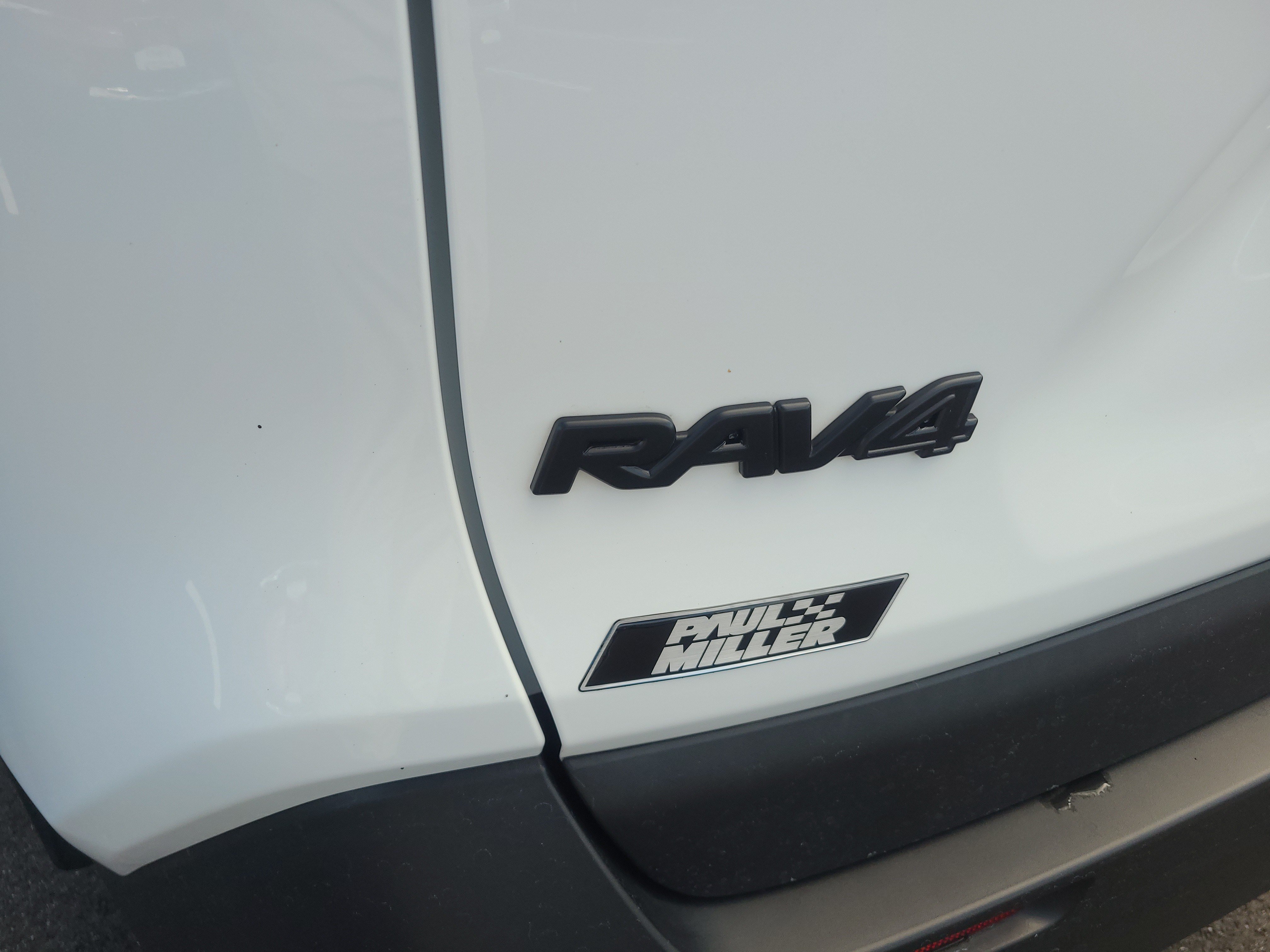 Certified 2025 Toyota RAV4 LE AWD/4WD image 28
