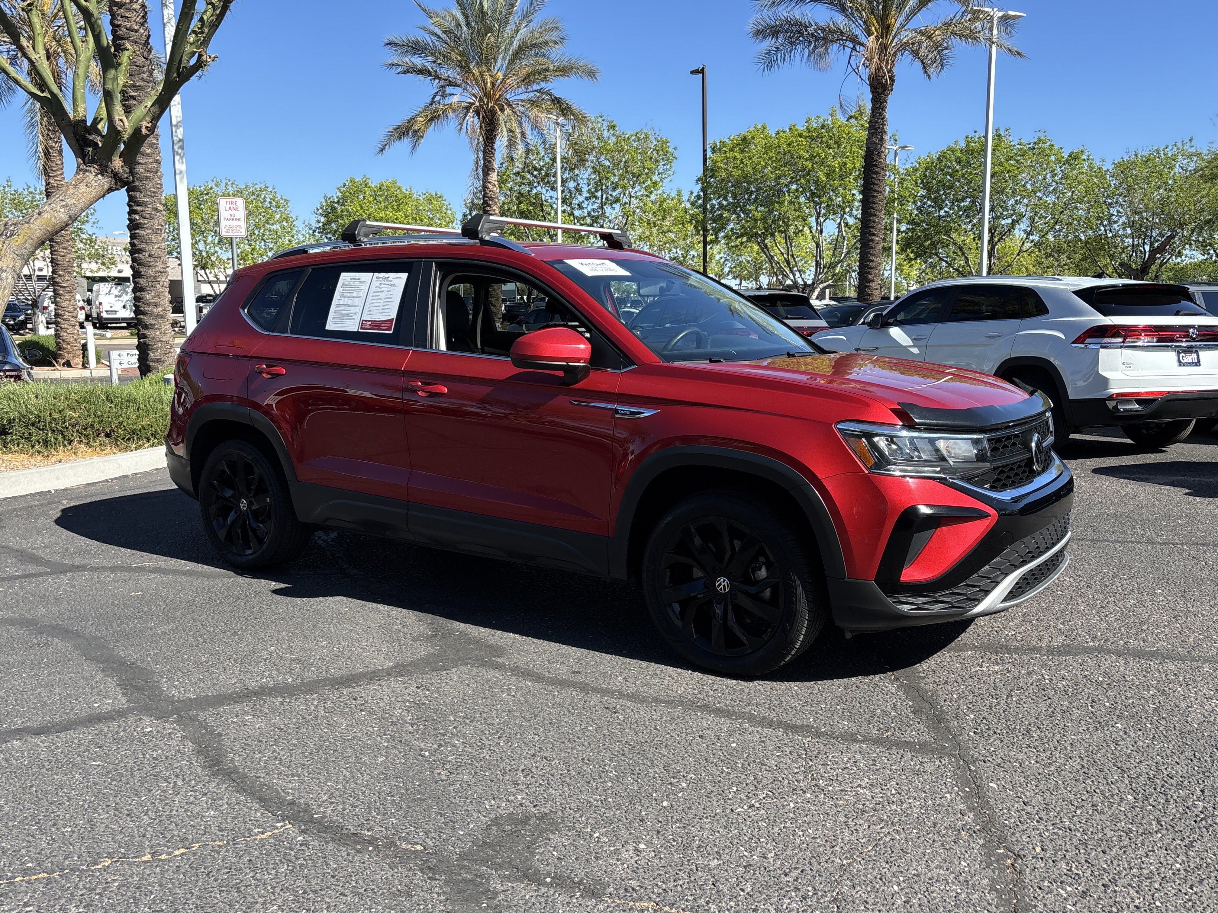 Used 2022 Volkswagen Taos SE FWD image 6