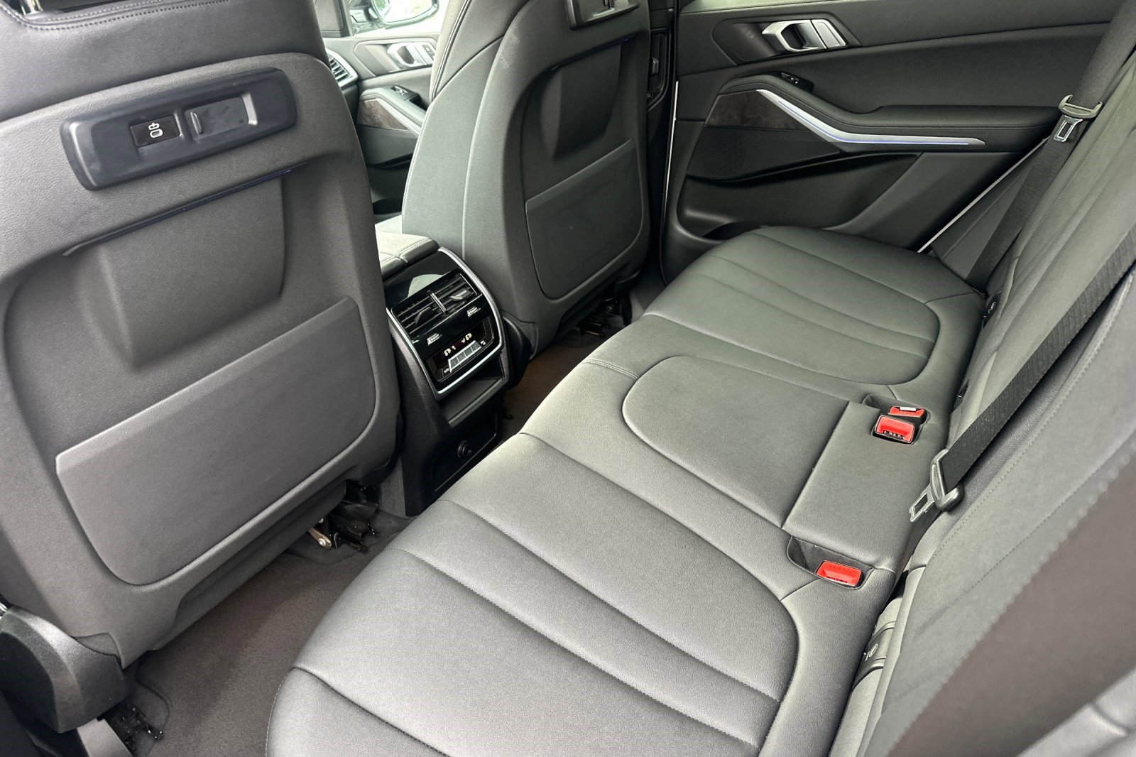 Used 2020 BMW X5 sDrive40i w/ Premium Package image 15