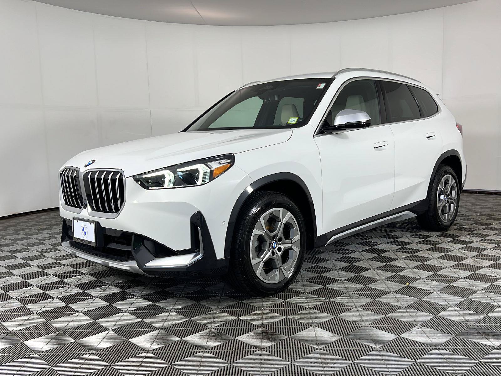 Used 2023 BMW X1 xDrive28i w/ Premium Package AWD/4WD image 31
