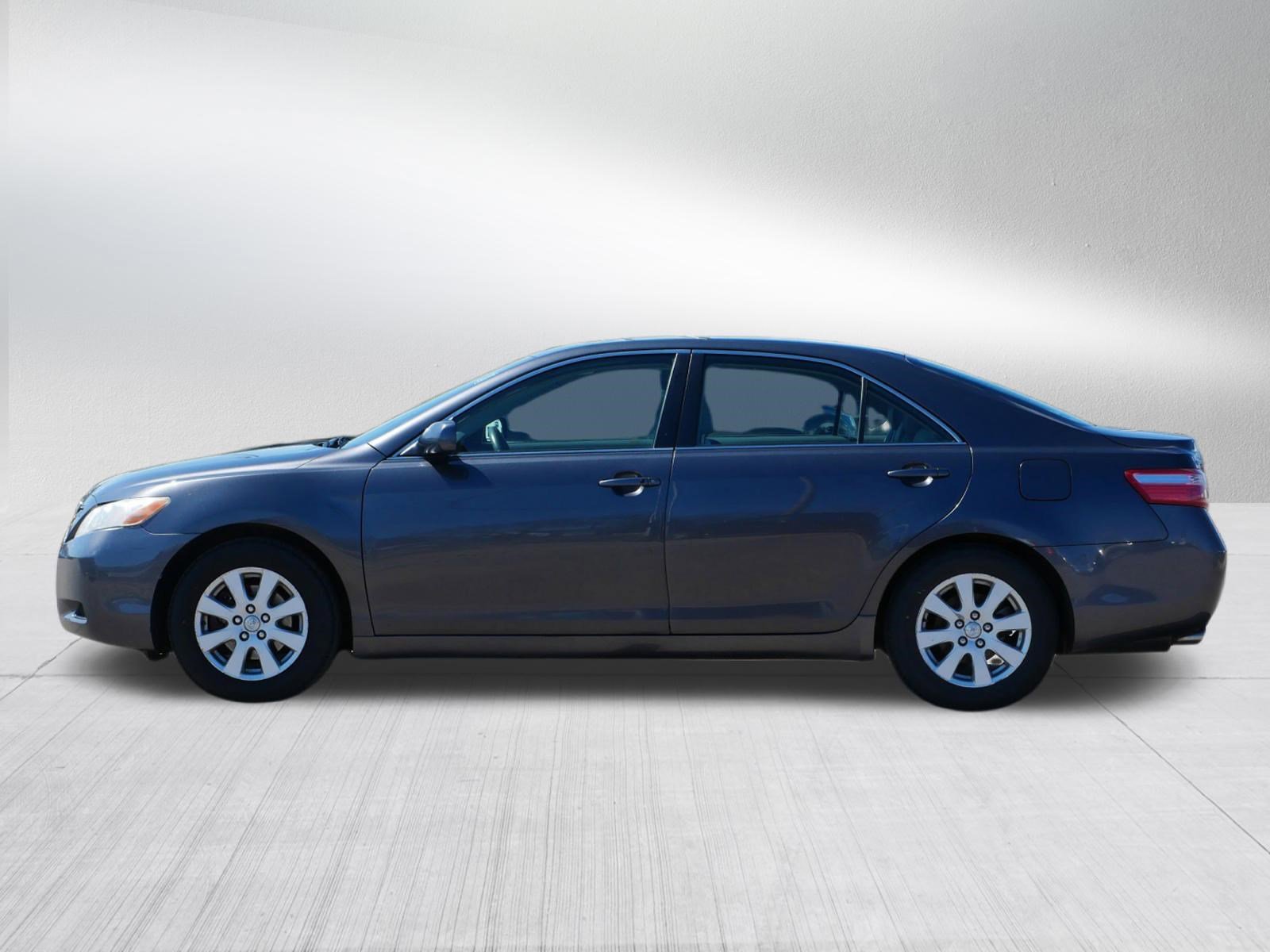 Used 2007 Toyota Camry LE FWD image 4