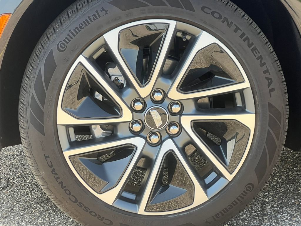 New 2025 Cadillac Optiq Sport 1 AWD/4WD image 6