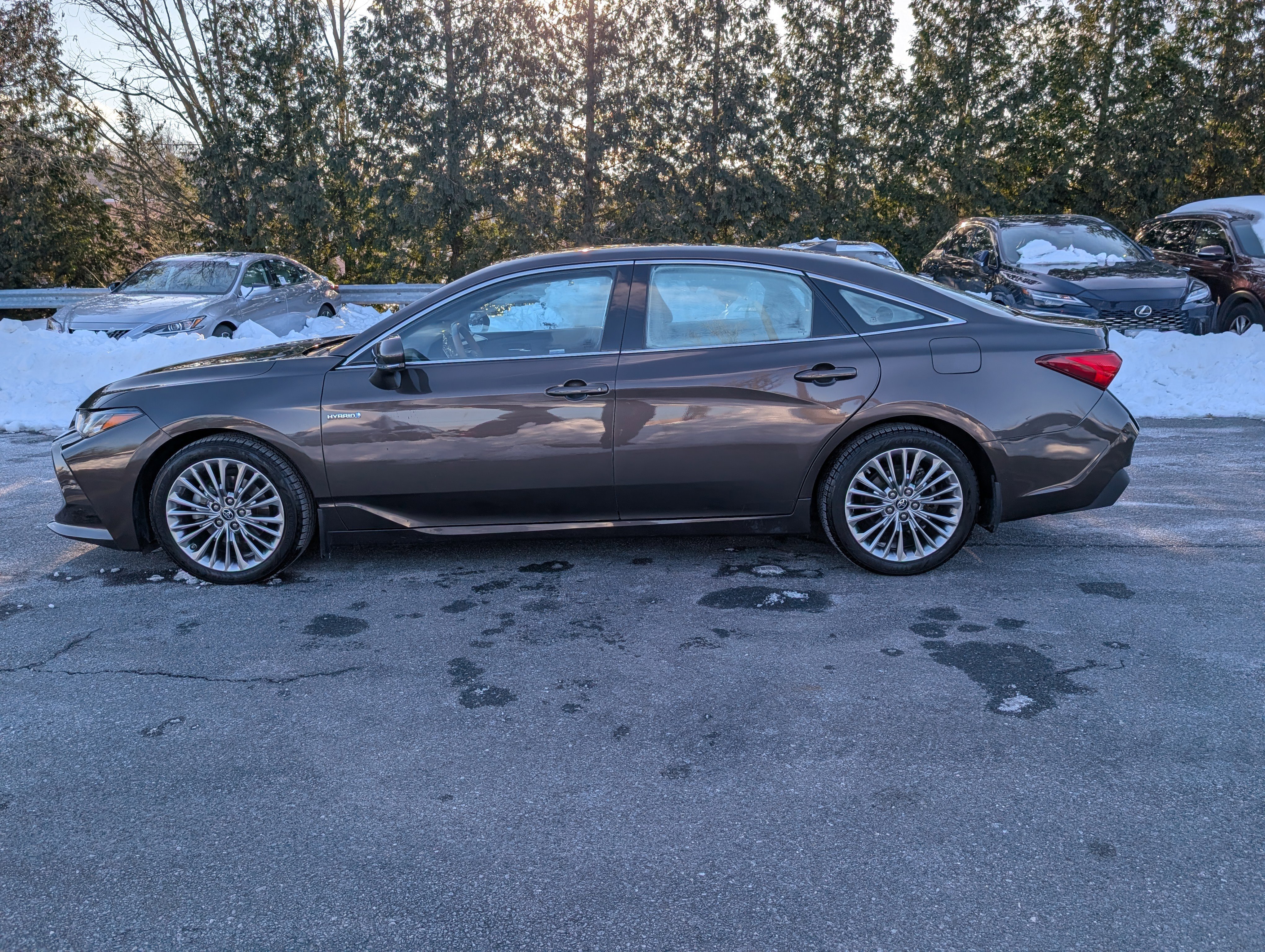 Used 2019 Toyota Avalon Limited w/ Advanced Safety Package image 6