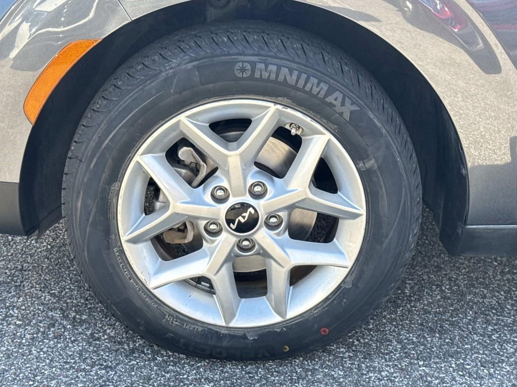 Used 2024 Kia Soul LX w/ Option Group 015 image 11