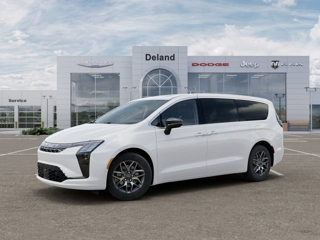 New 2027 Chrysler Pacifica Limited FWD image 3