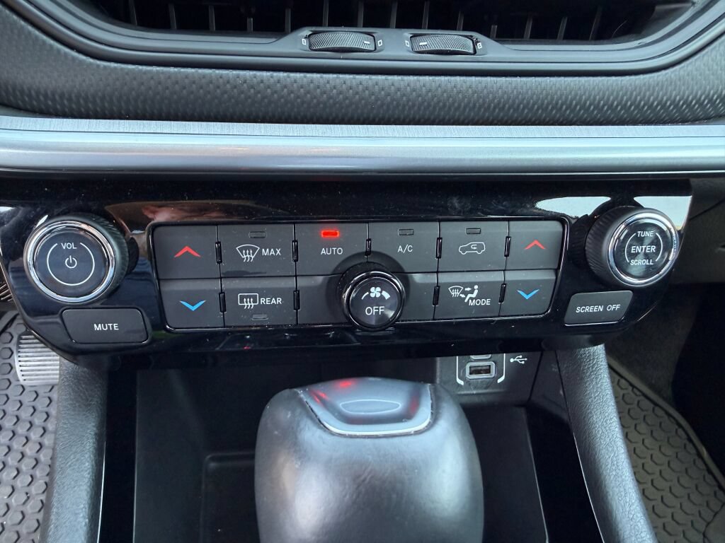 Used 2026 Jeep Compass Trailhawk AWD/4WD image 25