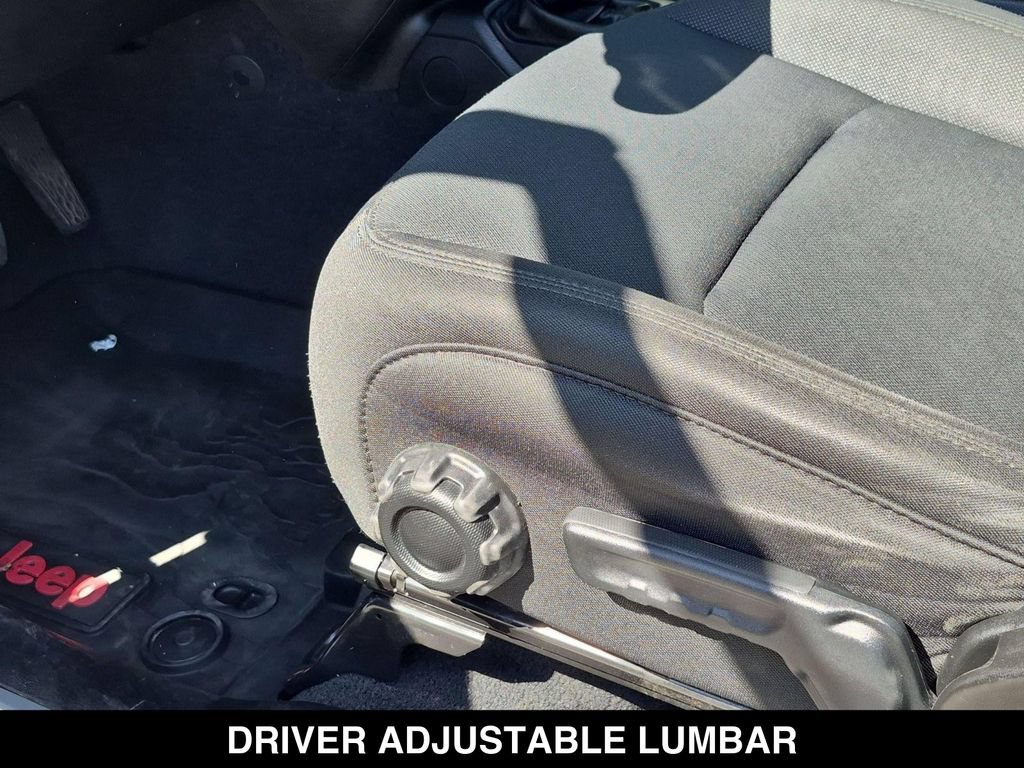 Used 2021 Jeep Gladiator Sport AWD/4WD image 15