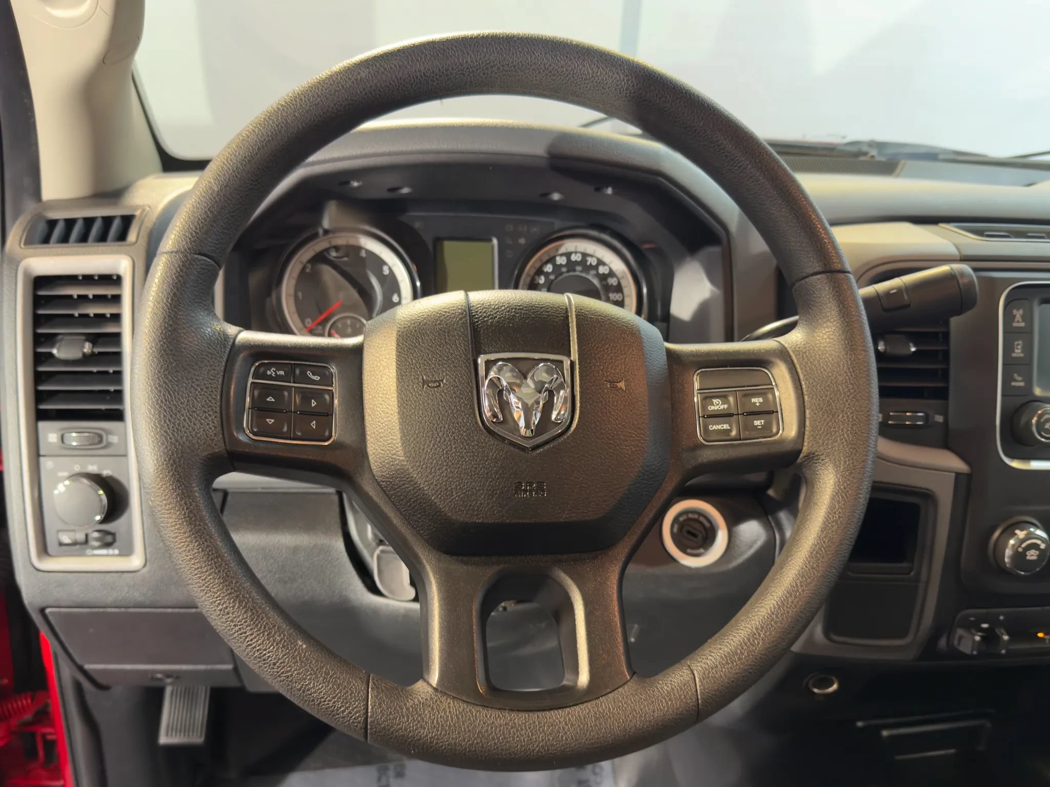 Used 2018 RAM 2500 Tradesman w/ Chrome Appearance Group AWD/4WD image 10