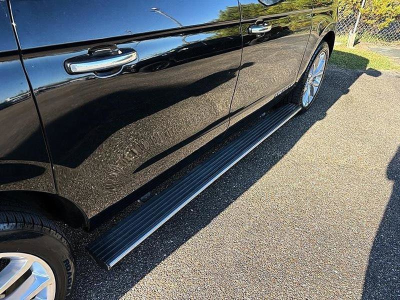 Used 2018 Ford Expedition Max Platinum image 40