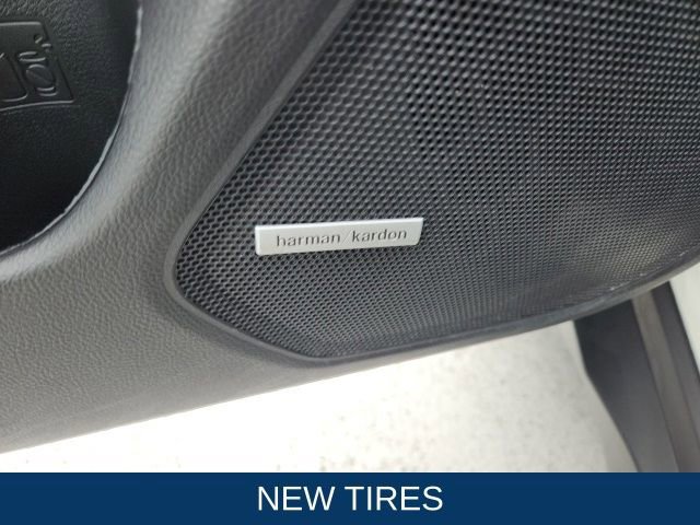 Used 2018 Subaru Outback 3.6R Touring image 5