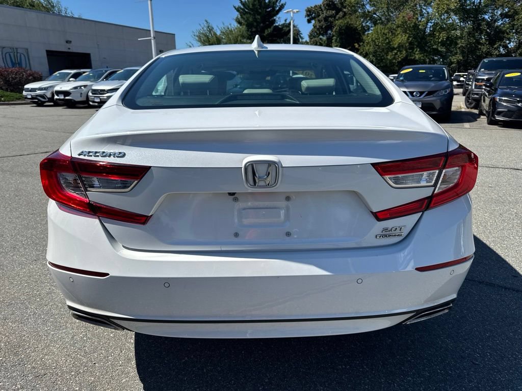 Used 2019 Honda Accord Touring image 4