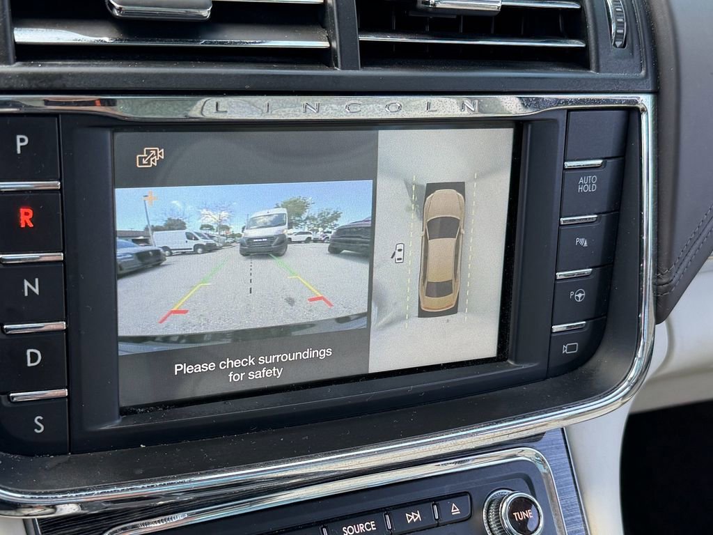 Used 2018 Lincoln Continental Black Label FWD image 21