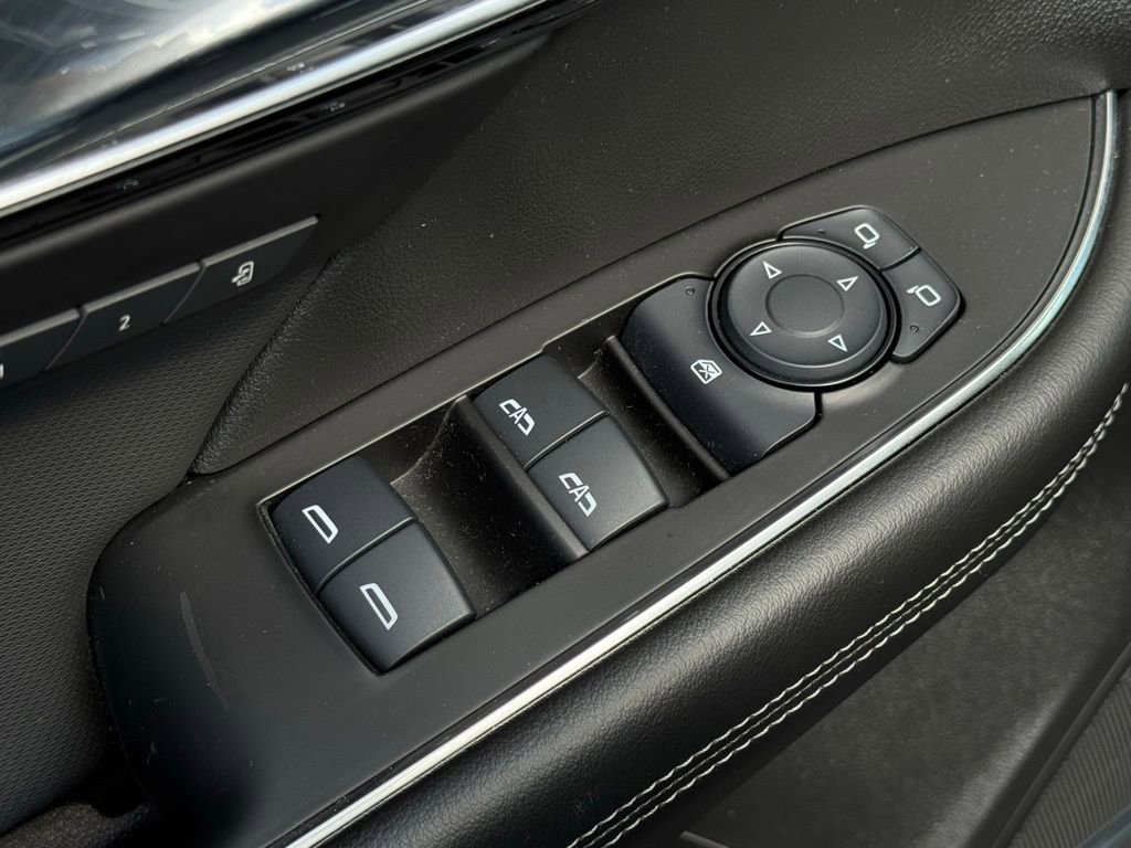 Used 2024 Buick Envision Preferred image 14