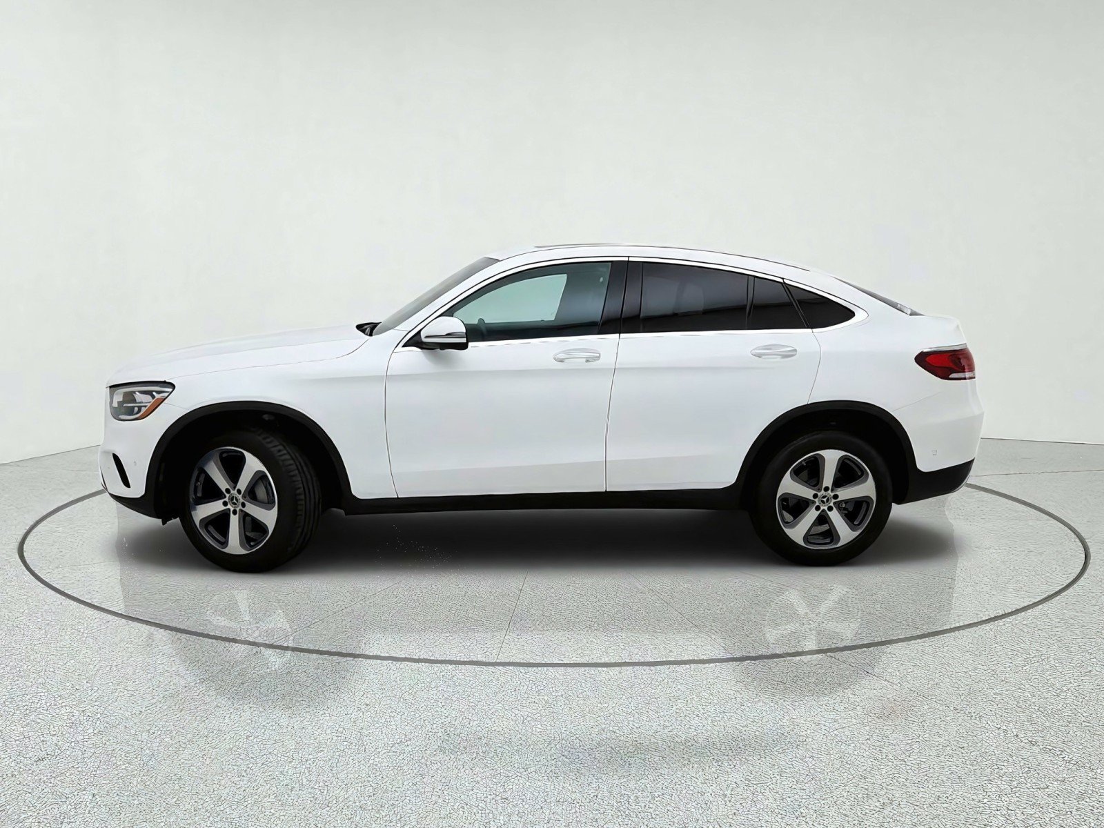 Certified 2022 Mercedes-Benz GLC 300 4MATIC Coupe w/ Multimedia Package Lite image 14