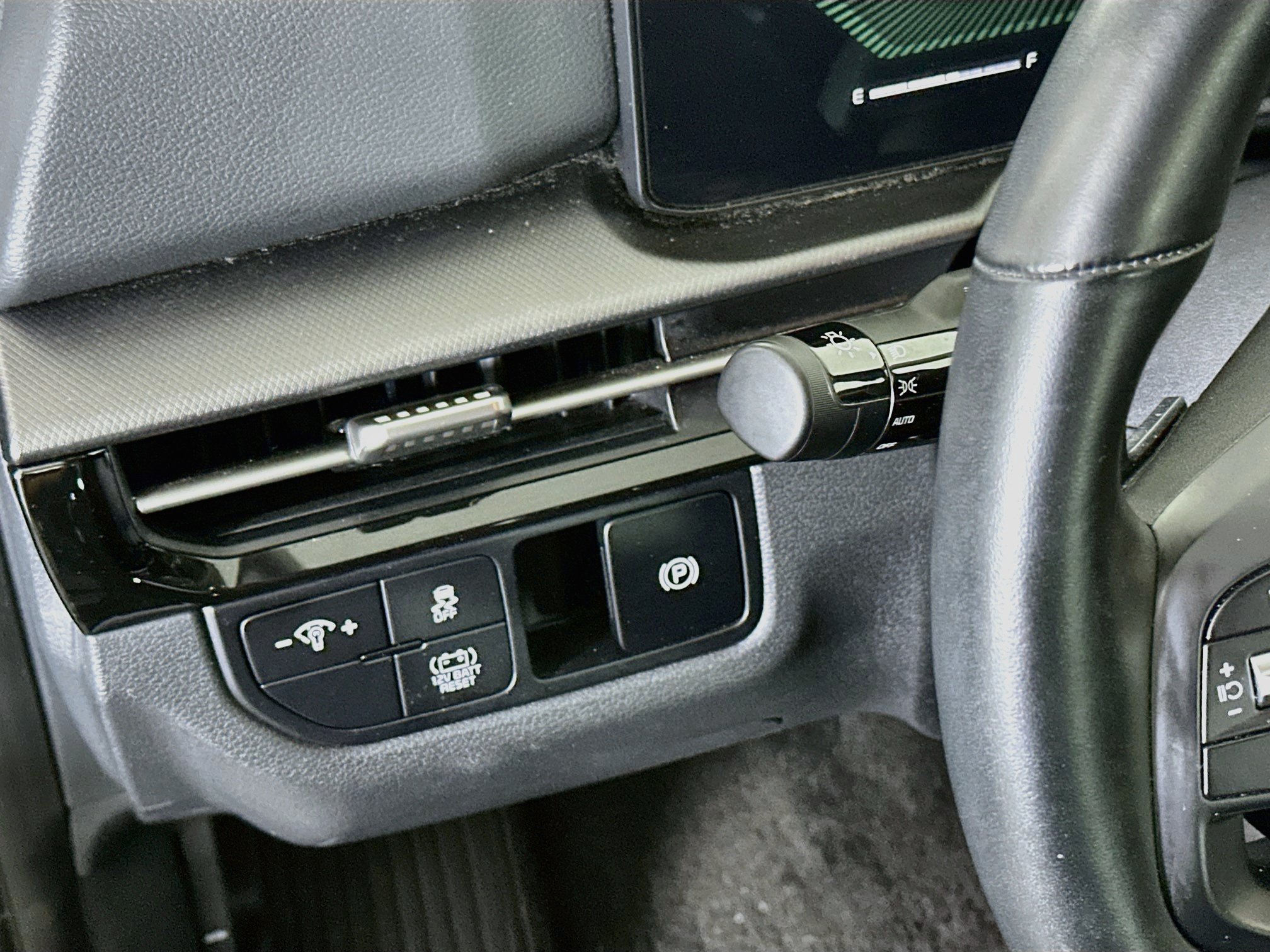 Used 2026 Kia Sportage LX FWD image 16