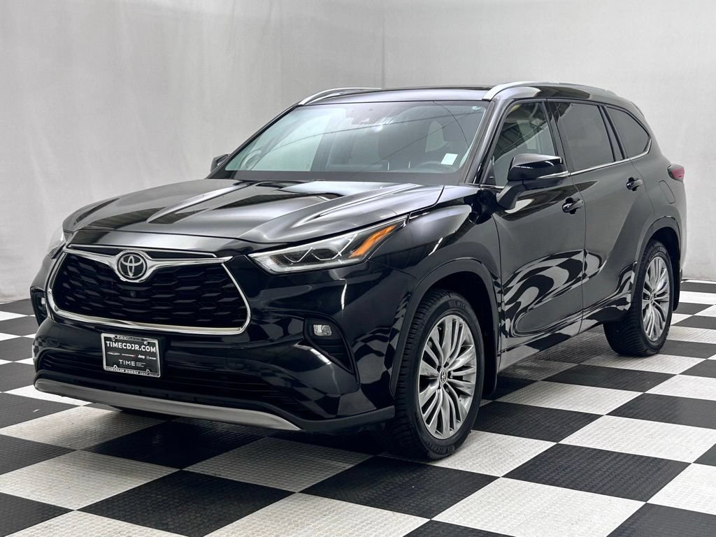 Used 2022 Toyota Highlander Platinum AWD/4WD image 4