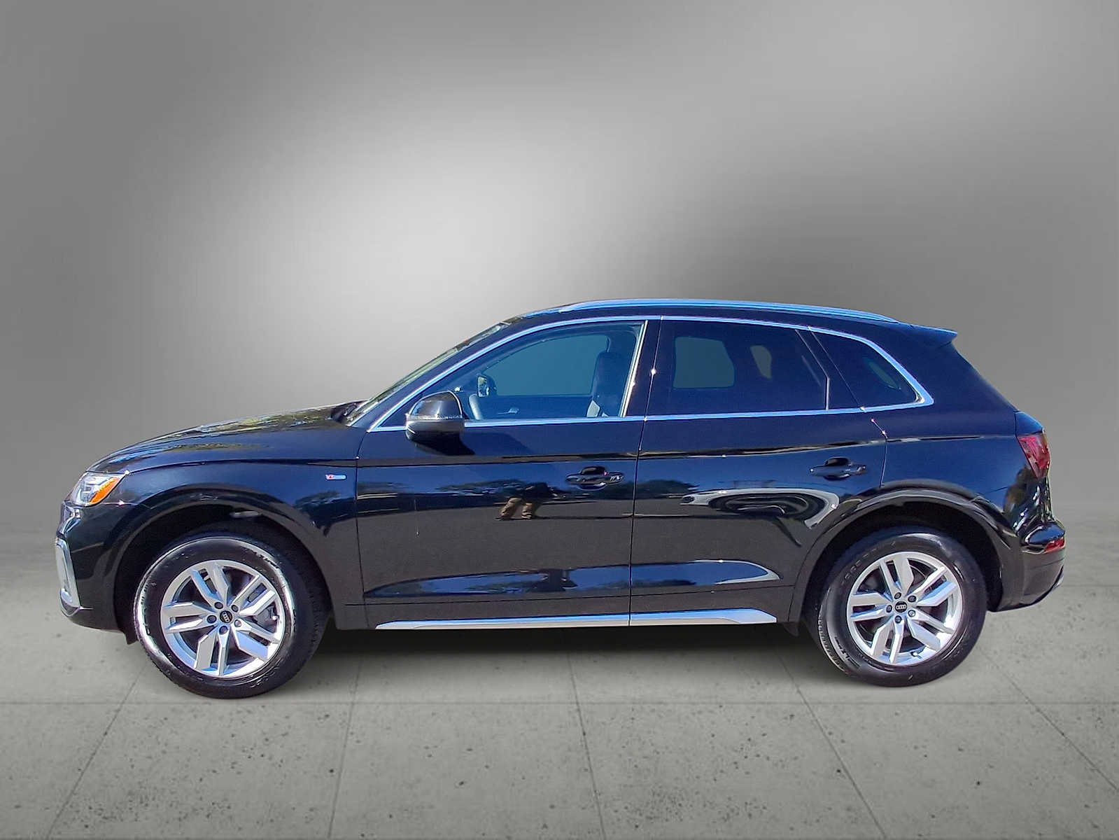 Certified 2024 Audi Q5 2.0T Premium AWD/4WD image 5
