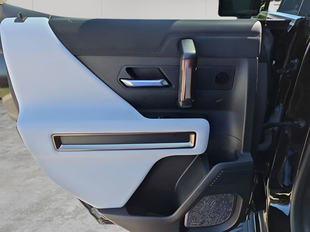 Used 2024 GMC Hummer EV 2X image 17