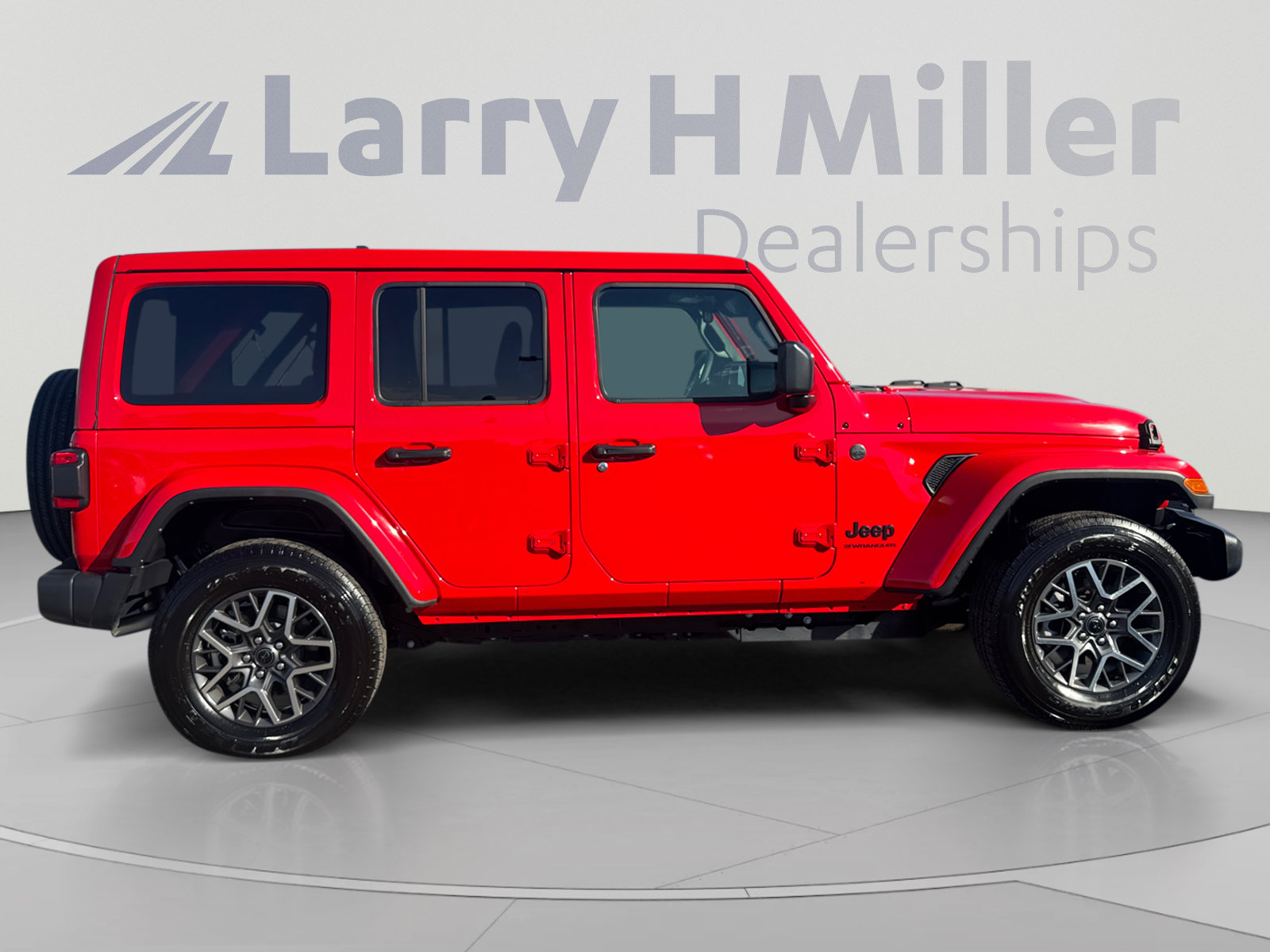 Used 2026 Jeep Wrangler Unlimited Sahara AWD/4WD image 6