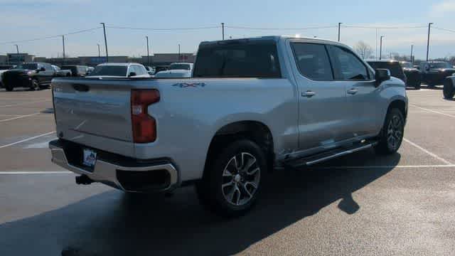 Used 2022 Chevrolet Silverado 1500 LT image 8