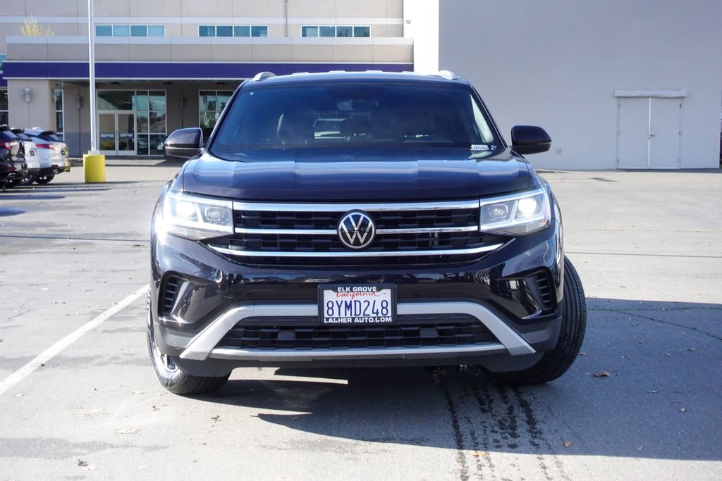 Used 2021 Volkswagen Atlas Cross Sport SE image 2