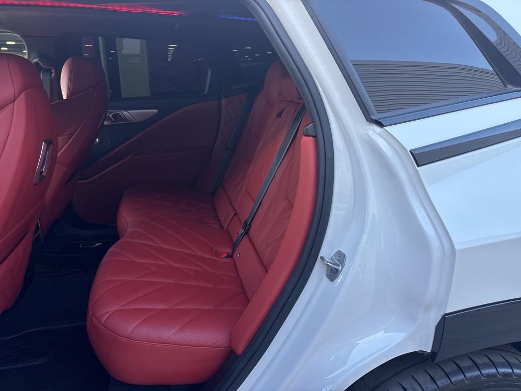 Used 2023 BMW XM image 15