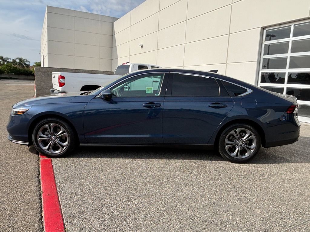 Used 2023 Honda Accord EX image 8
