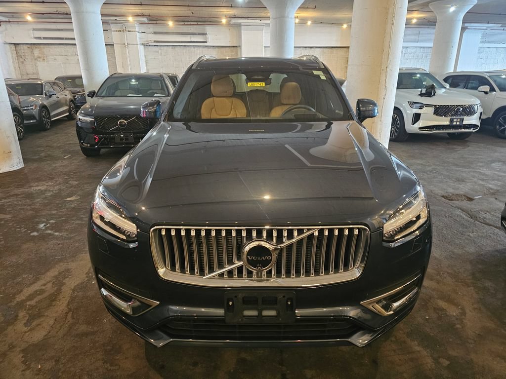 Certified 2024 Volvo XC90 B6 Ultimate AWD/4WD image 6