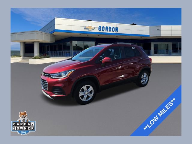 Used 2021 Chevrolet Trax LT w/ LT Convenience Package image 1