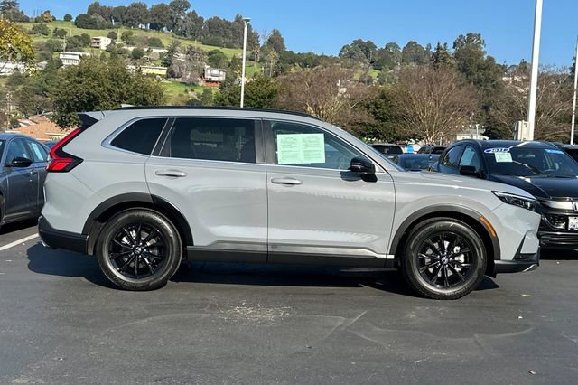 Certified 2025 Honda CR-V Sport-L image 2