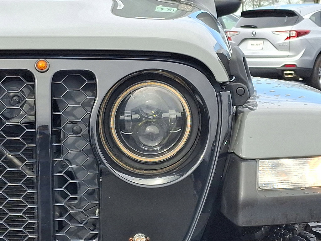 Used 2022 Jeep Gladiator Willys image 28