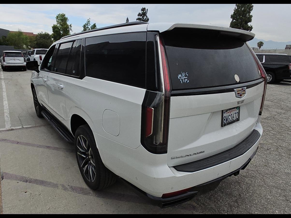 Used 2021 Cadillac Escalade ESV Sport AWD/4WD image 8
